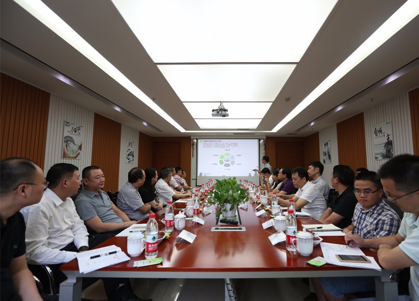 �ɶ����˴�ί�ᡰһ��һ������ִ�������ݰ������������ָ��